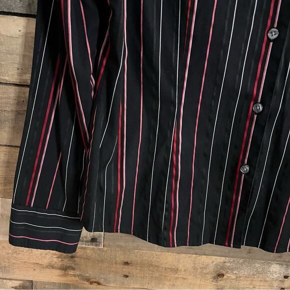 New York & Company Stretch Black And Pink Button Down Size Large - Picture 4 of 10